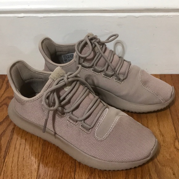 adidas tubular taupe